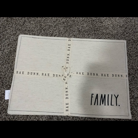 Rae Dunn - Set of 4 Placemats - NWT - Picture 1 of 1